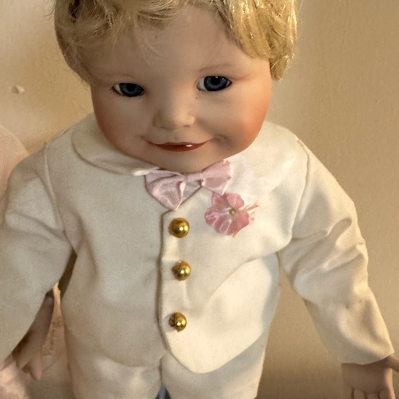 Ashton Drake wedding dolls Doll Pair Landa Bello porcelain dolls - Picture 3 of 14